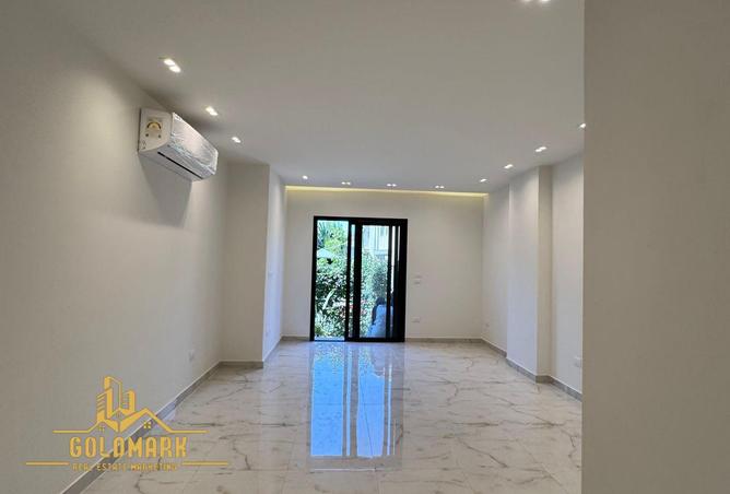 8092919 - Property Image 2