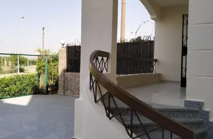 Apartment - 3 Bedrooms - 2 Bathrooms for sale in Zizinia St. - South Investors Area - New Cairo City - Cairo