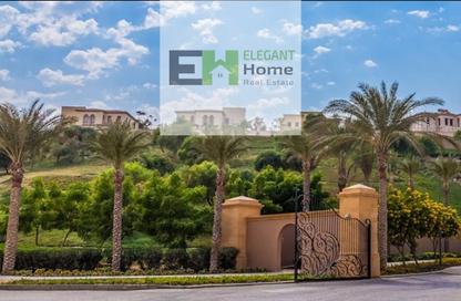 Apartment - 3 Bedrooms - 3 Bathrooms for rent in The Fourteen Golf Residences - Uptown Cairo - Mokattam - Cairo