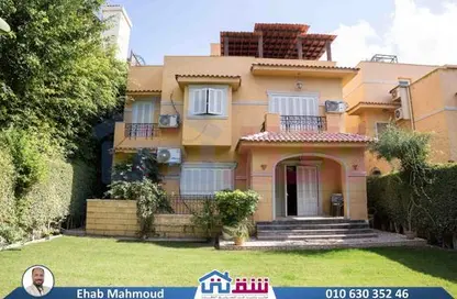 فيلا - 7 غرف نوم - 5 حمامات للبيع في محرم بك - حي وسط - الاسكندرية