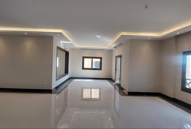 8105512 - Property Image 3
