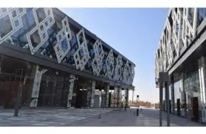 عيادة - استوديو - 2 حمامات للبيع في التوسعات الشمالية - مدينة 6 أكتوبر - الجيزة