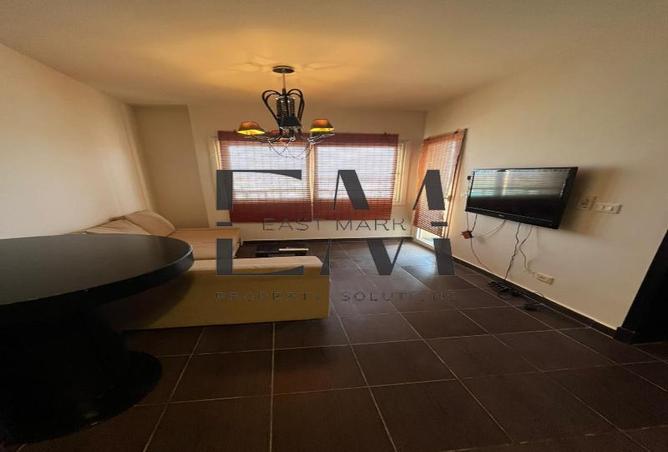 8233300 - Property Image 3