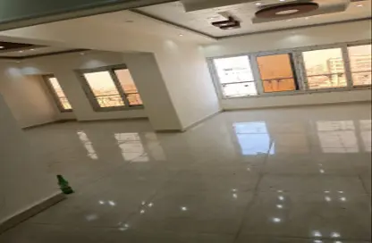 دوبلكس - 3 غرف نوم - 2 حمامات للبيع في ميدان تريومف - النزهة - القاهرة