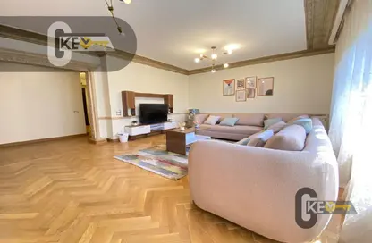 Apartment - 3 Bedrooms - 3 Bathrooms for rent in Cornish El Nile St. - Maadi - Hay El Maadi - Cairo