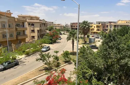 Apartment - 4 Bedrooms - 4 Bathrooms for sale in 8th District - Sheikh Zayed City - Giza