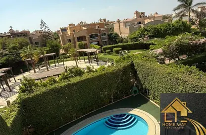 فيلا - 6 غرف نوم - 6 حمامات للايجار في جراند ريزيدنس - المستثمرين الجنوبية - مدينة القاهرة الجديدة - القاهرة