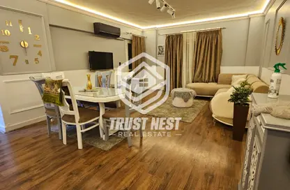 Apartment - 2 Bedrooms - 1 Bathroom for rent in El Rehab Extension - Al Rehab - New Cairo City - Cairo