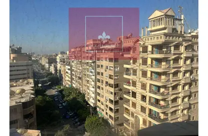 Apartment - 4 Bedrooms - 1 Bathroom for sale in Dr Ali Ibrahim Ramez St. - Heliopolis Square - El Nozha - Cairo
