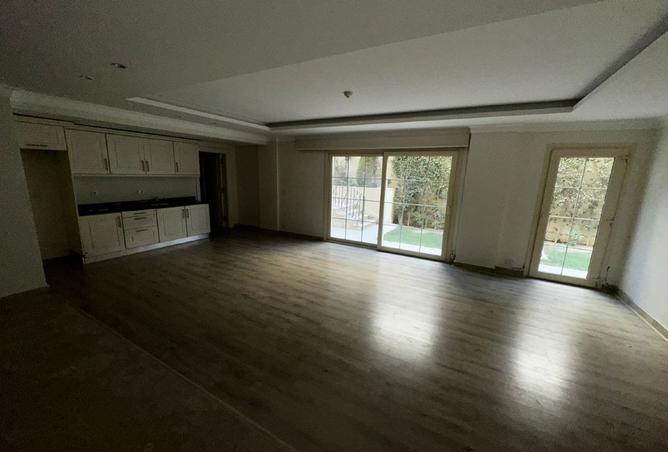 8042936 - Property Image 3