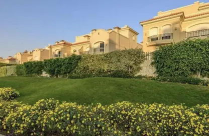 تاون هاوس - 3 غرف نوم - 3 حمامات للبيع في الباتيو 5 ايست - الباتيو - كمبوندات الشروق - مدينة الشروق - القاهرة