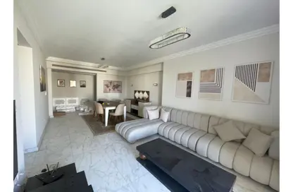 Penthouse - 4 Bedrooms - 4 Bathrooms for sale in Eastown - 5th Settlement Compounds - The 5th Settlement - New Cairo City - Cairo