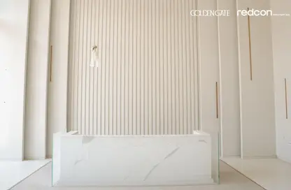 مساحات مكتبية - استوديو للبيع في جولدن جيت - شارع التسعين الجنوبي - التجمع الخامس - مدينة القاهرة الجديدة - القاهرة