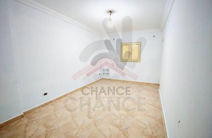 Apartment - 3 Bedrooms - 3 Bathrooms for rent in Cleopatra - Hay Sharq - Alexandria