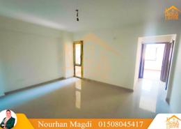 Apartment - 3 bedrooms - 3 bathrooms for للبيع in Mohamed Fawzy Moaz St. - Smouha - Hay Sharq - Alexandria