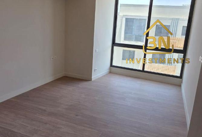 8233306 - Property Image 3