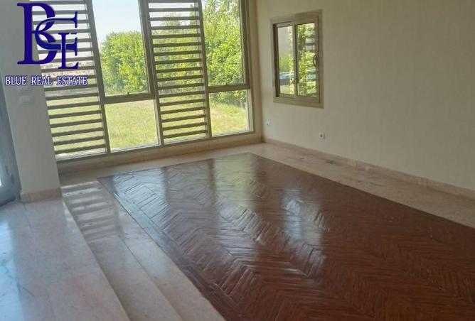 8121857 - Property Image 3