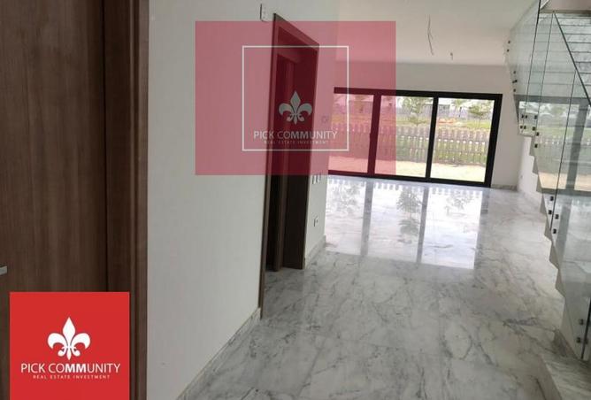 8086915 - Property Image 2