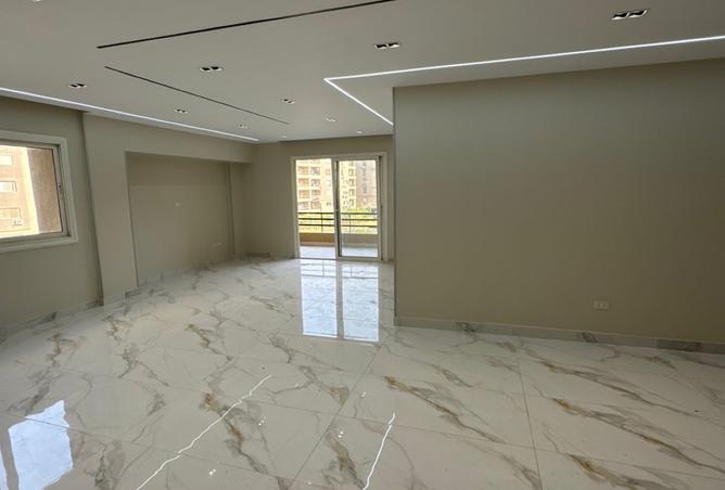 8518221 - Property Image 2