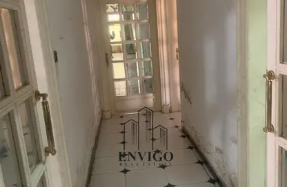 شقة - 3 غرف نوم - 1 حمام للبيع في شارع الدكتور عبد الله العربي - الحي السابع - مدينة نصر - القاهرة