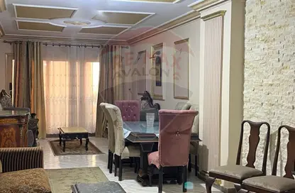 شقة - 3 غرف نوم - 1 حمام للايجار في كامب شيزار - حي وسط - الاسكندرية
