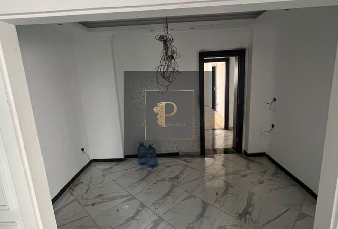 8219588 - Property Image 2