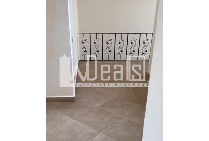 8042550 - Property Image 3