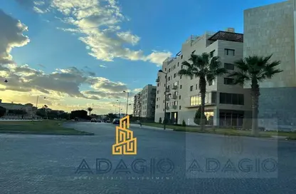 Villa - 4 Bedrooms - 5 Bathrooms for sale in Sodic West - Sheikh Zayed Compounds - Sheikh Zayed City - Giza