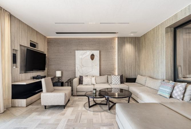 8384403 - Property Image 2