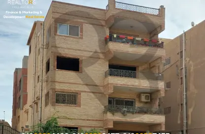 Whole Building - 3 Bedrooms - 2 Bathrooms for sale in Al Hay Al Thalith St. - 3rd District - 6 October City - Giza