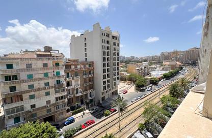 Apartment - 3 Bedrooms - 1 Bathroom for sale in Sporting - Hay Sharq - Alexandria