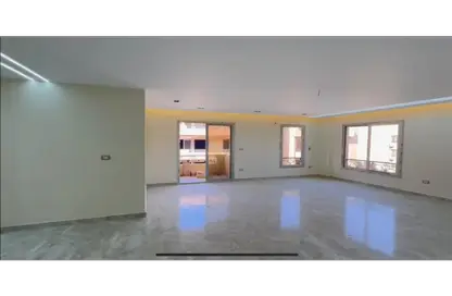 Apartment - 3 Bedrooms - 2 Bathrooms for sale in Al Khamayel city - Sheikh Zayed Compounds - Sheikh Zayed City - Giza