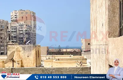 Apartment - 3 Bedrooms - 1 Bathroom for sale in Abo Qir St. - Glim - Hay Sharq - Alexandria
