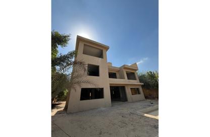 Villa - 5 Bedrooms - 6 Bathrooms for sale in Tara - Sheikh Zayed Compounds - Sheikh Zayed City - Giza