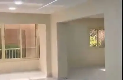 شقة - 3 غرف نوم - 2 حمامات للبيع في شارع عمارات رابعه - ارض الجولف - مصر الجديدة - القاهرة