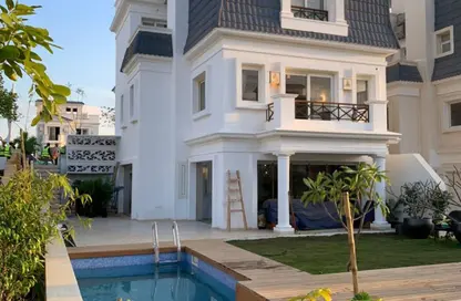 Townhouse - 5 Bedrooms - 5 Bathrooms for sale in Mountain View iCity - 5th Settlement Compounds - The 5th Settlement - New Cairo City - Cairo