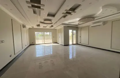 Villa - 3 Bedrooms - 3 Bathrooms for rent in The Crown - Cairo Alexandria Desert Road - 6 October City - Giza Villa - 3 Bedrooms - 3 Bathrooms for rent in The Crown - Cairo Alexandria Desert Road - 6 October City - Giza