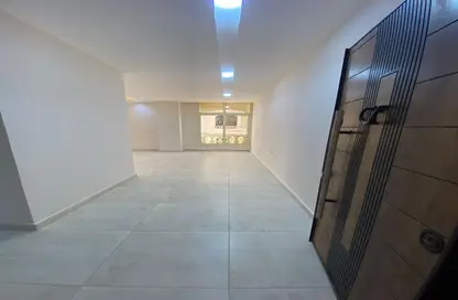 Apartment - 2 Bedrooms - 1 Bathroom for rent in Al Andalus Buildings - Al Andalus District - New Cairo City - Cairo