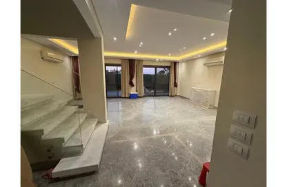 فيلا - 3 غرف نوم - 4 حمامات للايجار في باتيو الزهراء - كمبوندات الشيخ زايد - الشيخ زايد - الجيزة