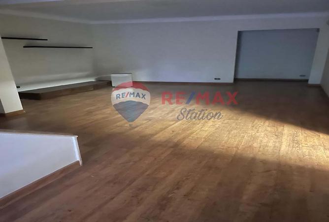 8357083 - Property Main Image