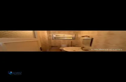 Apartment - 2 Bedrooms - 1 Bathroom for sale in Al Rehab St. - El Zaytoun - Hay El Zaytoun - Cairo