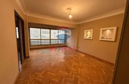 Apartment - 4 Bedrooms - 2 Bathrooms for sale in Ard El Golf - Heliopolis - Masr El Gedida - Cairo