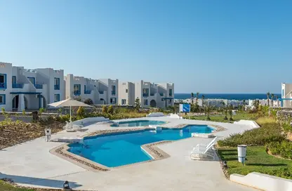 Chalet - 2 Bedrooms - 2 Bathrooms for sale in Mountain View - Ras Al Hekma - North Coast