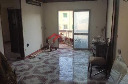 Apartment - 2 Bedrooms - 1 Bathroom for sale in Masaken Zahraa Nasr City St. - Zahraa Madinat Nasr - Nasr City - Cairo