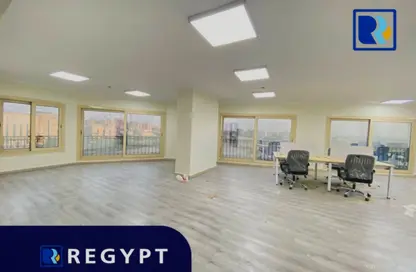 طابق كامل - استوديو - 6 حمامات للايجار في شارع اللاسلكي - اللاسلكي - المعادي الجديدة - حي المعادي - القاهرة