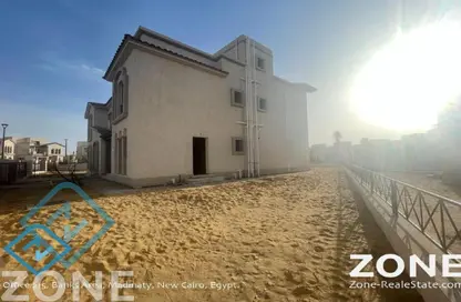 iVilla - 3 Bedrooms - 3 Bathrooms for sale in Privado - Madinaty - Cairo
