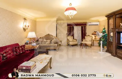 Apartment - 4 Bedrooms - 3 Bathrooms for sale in Abou Quer Road - Zezenia - Hay Sharq - Alexandria
