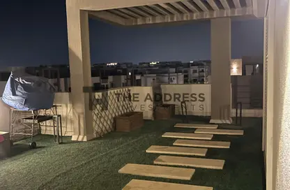 (بنتهاوس  (روف - 4 غرف نوم - 3 حمامات للبيع في فيفث سكوير - التجمع الخامس - مدينة القاهرة الجديدة - القاهرة