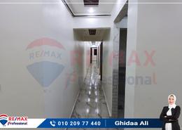 شقة - 3 غرف نوم - 1 حمام for للايجار in شارع جمعيه مسجد الرياض - ميامي - حي اول المنتزة - الاسكندرية