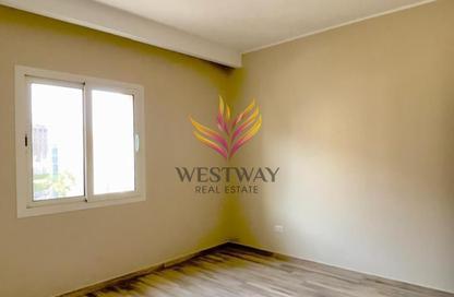 Apartment - 2 Bedrooms - 3 Bathrooms for sale in October Plaza - 6 October Compounds - 6 October City - Giza